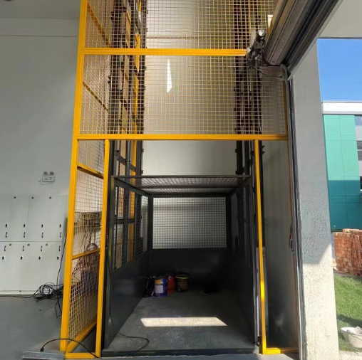 平顶山导轨式升降机助力物流园破解运输难题